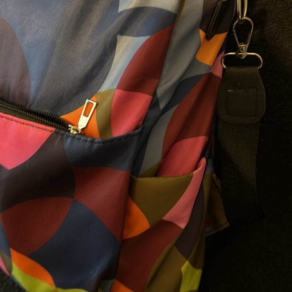 Colorful medium size backpack multiple colors with straps - Picture 3 of 6